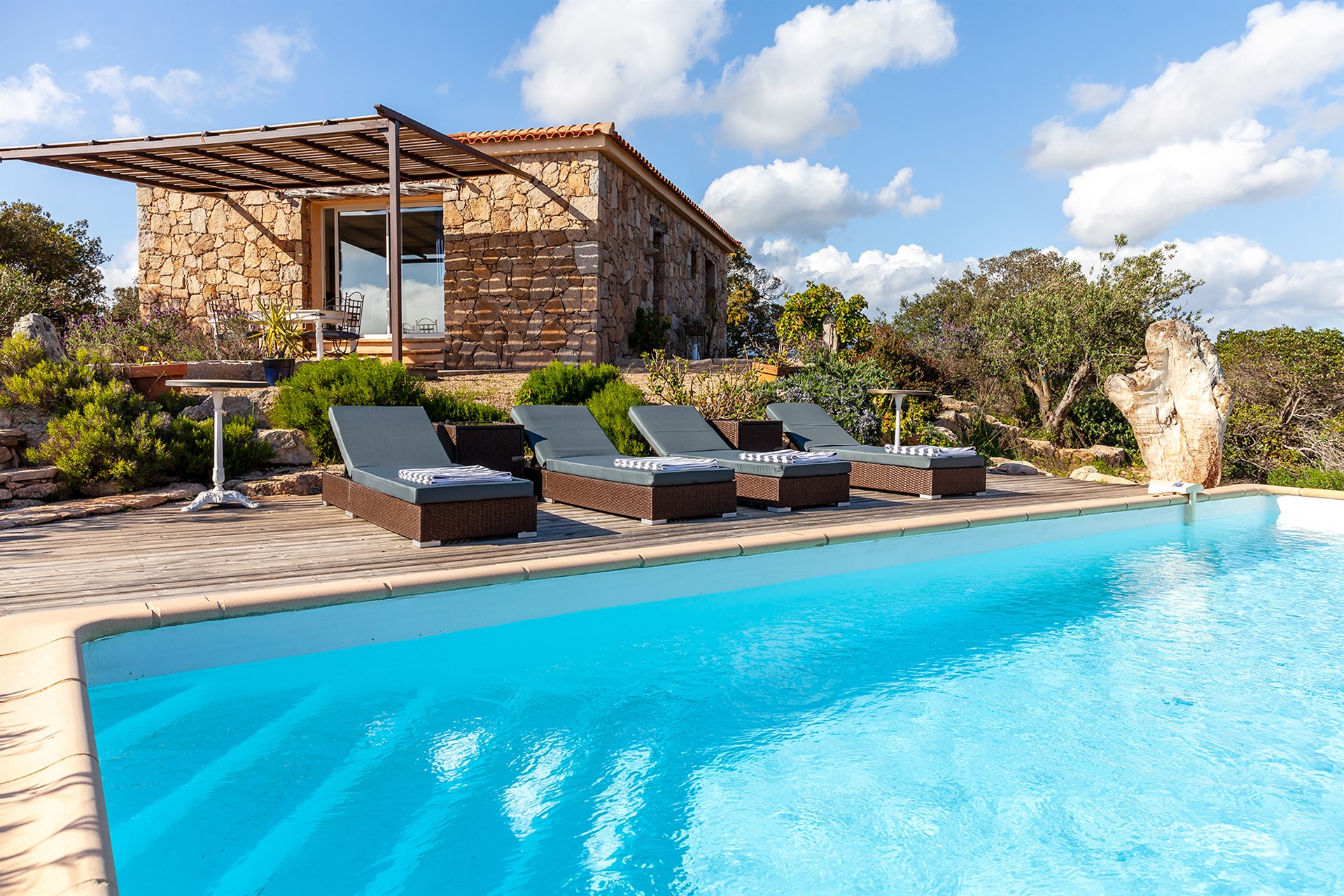 L'Alpana, Villas in Corsica The Thinking Traveller